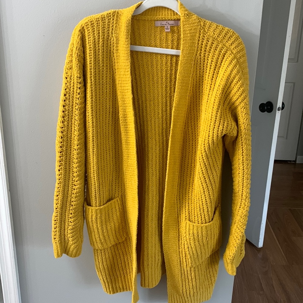 Comfy yellow Sweater
